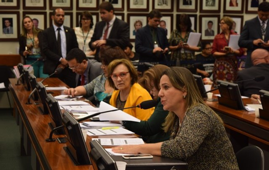 Dulce busca melhorias no atendimento a pacientes