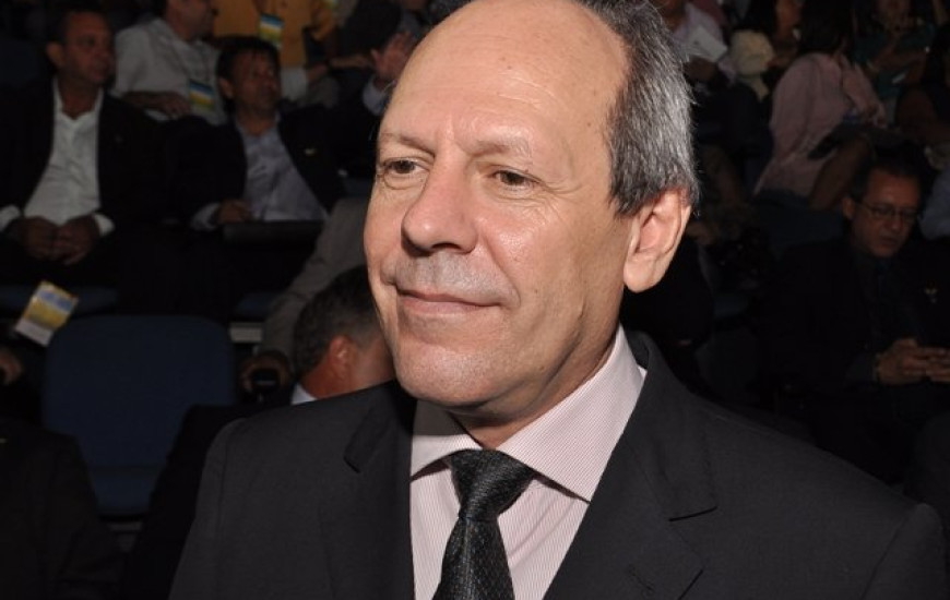 Dimas passa a comandar o PR