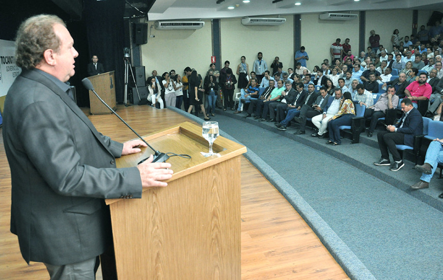 Carlesse se reuniu com prefeitos, vice-prefeitos e presidentes de Câmaras