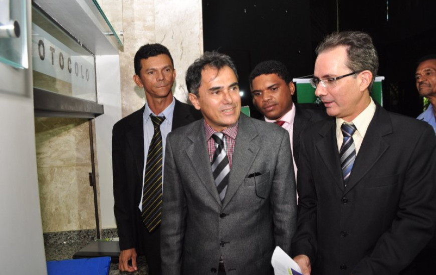 Joaquim Rocha e Élvio Quirino no TRE