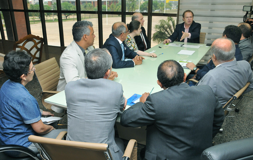 Carlesse recebeu empresário da Bielorrussia e os gerentes da Cetab Amazon