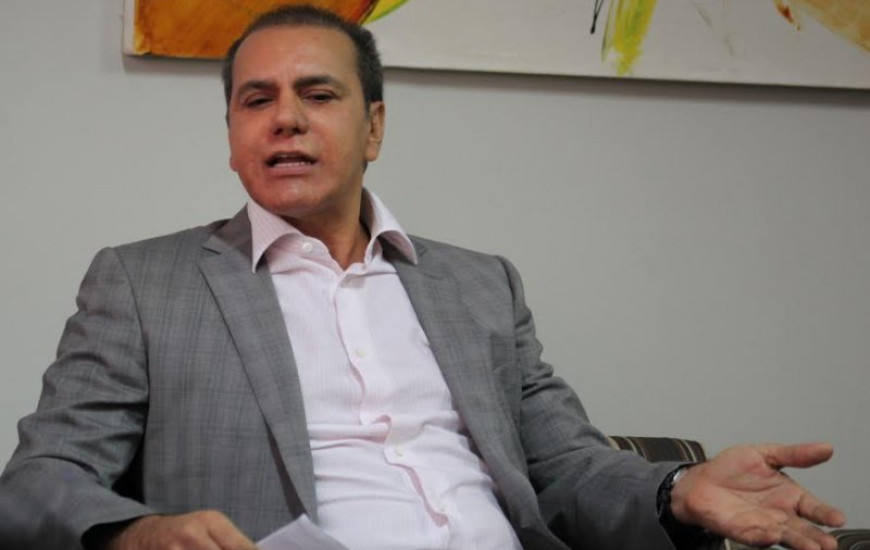 Senador Ataídes Oliveira fala à imprensa