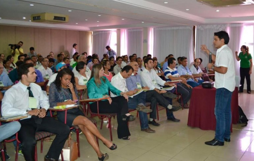 Pré-candidatos do PV recebem capacitação