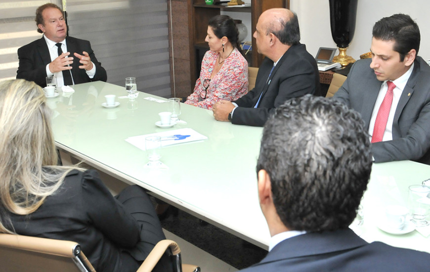 Carlesse recebe presidente da concessionária.