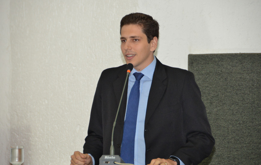 Deputado Olyntho apresenta PL sobre publicidade de informações