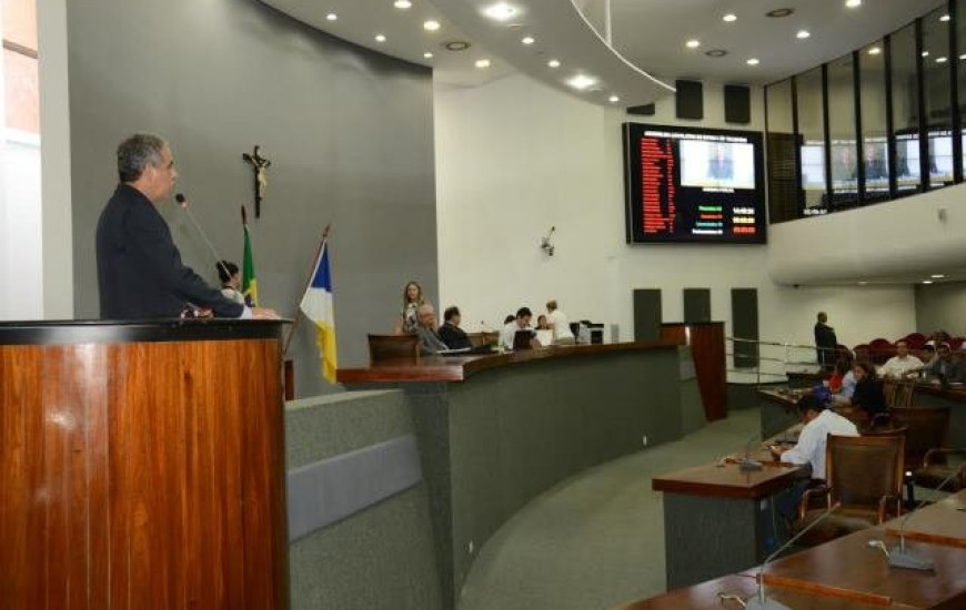 Zé Roberto pede diminuição de taxas