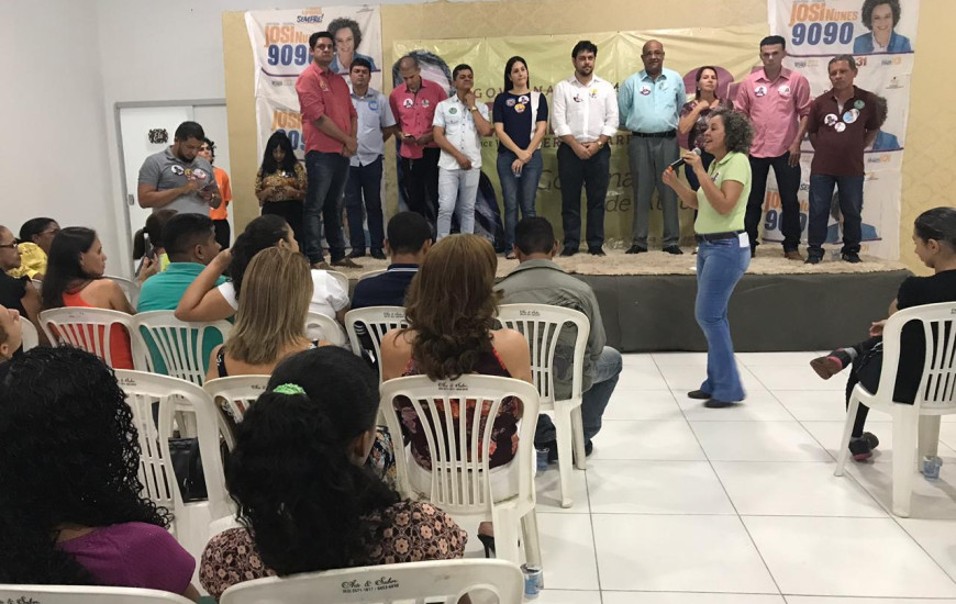 Candidata se reuniu com eleitorado na noite desta quinta-feira, 13, em Palmas