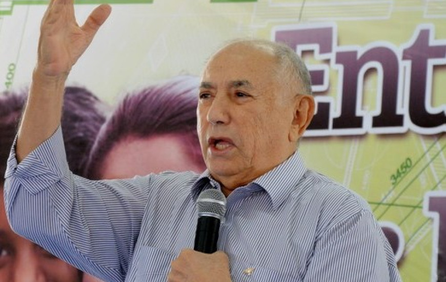 Siqueira foi internado em hospital da Capital na última terça