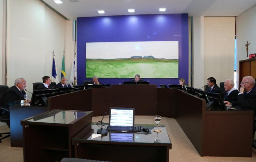 Suspensão é ratificada pelo Pleno do TCE/TO