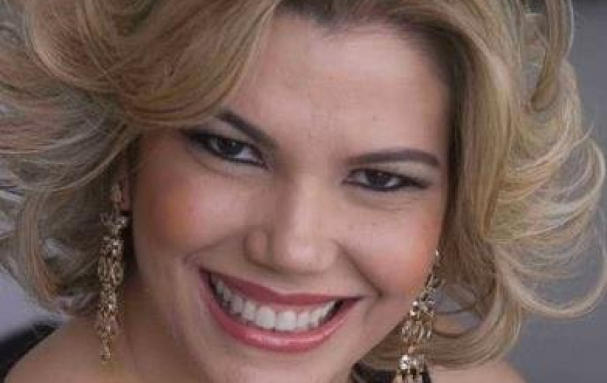 Cerimonialista Débora de Lima