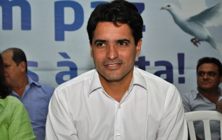 Lelis abre mão do auxílio moradia