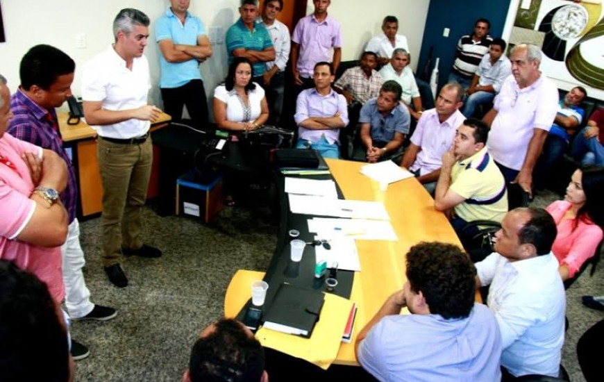 Secretário recebeu prefeitos