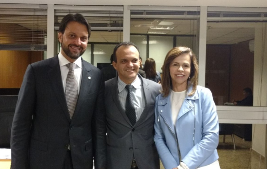 Prefeito de Araguatins com a deputada Dorinha