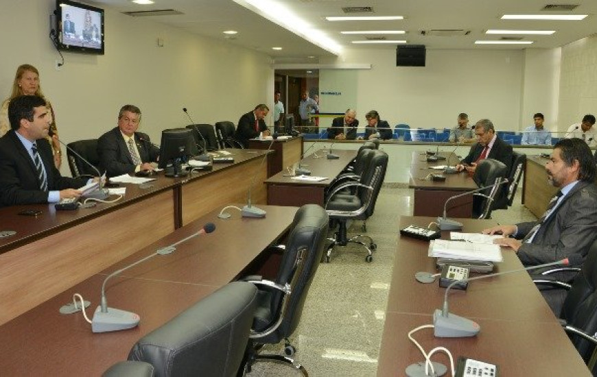 Membros da CPI do Igeprev reunidos