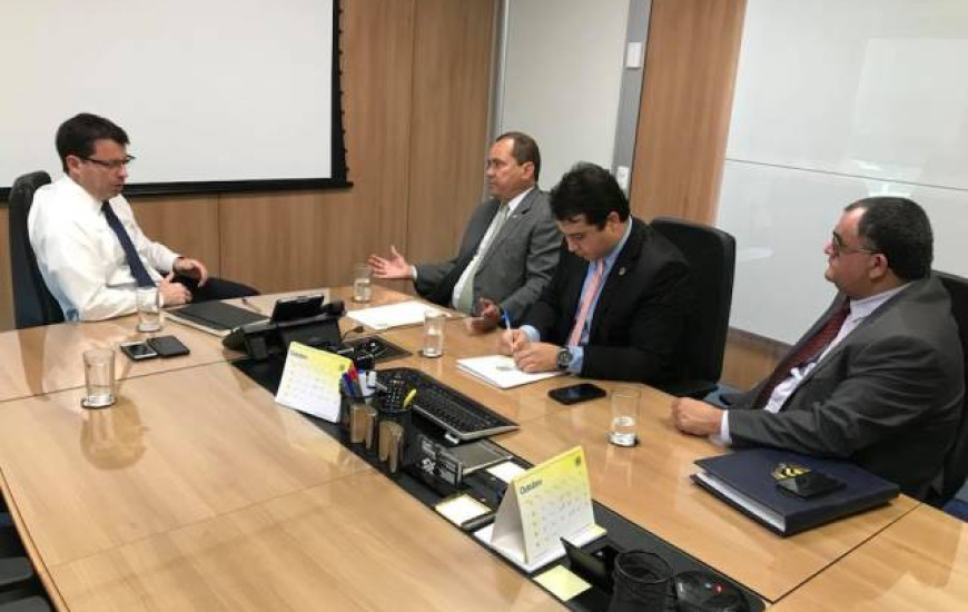 Senador ainda fez críticas o superintendente do Banco do Brasil no Tocantins