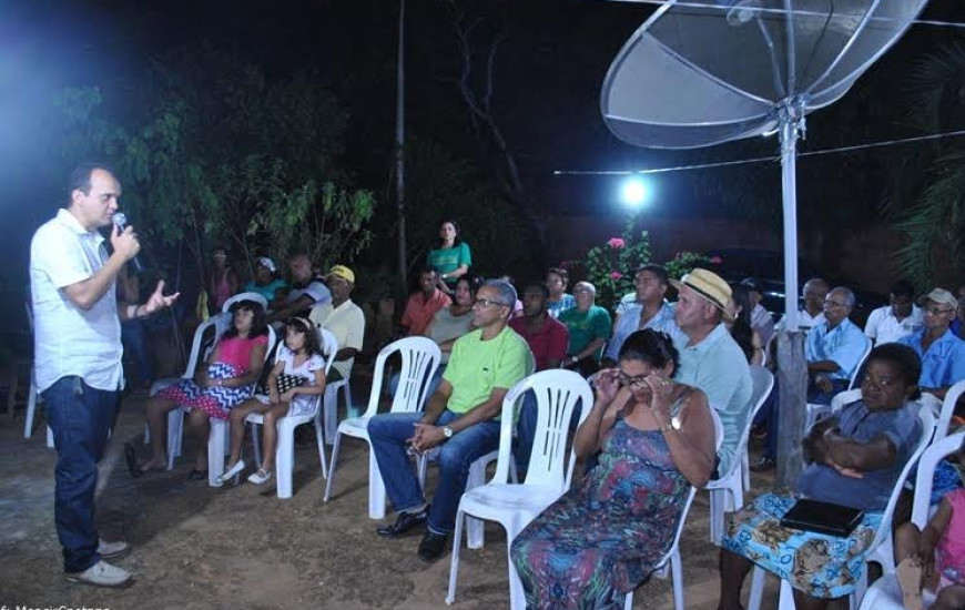 Joaquim Maia ouve demandas na Escola Brasil