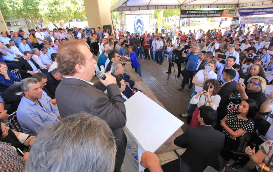 Governador Mauro Carlesse discursa em audiência pública