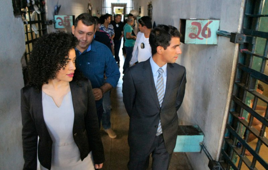 Juiz Pedro Felipe e secretária Gleidy