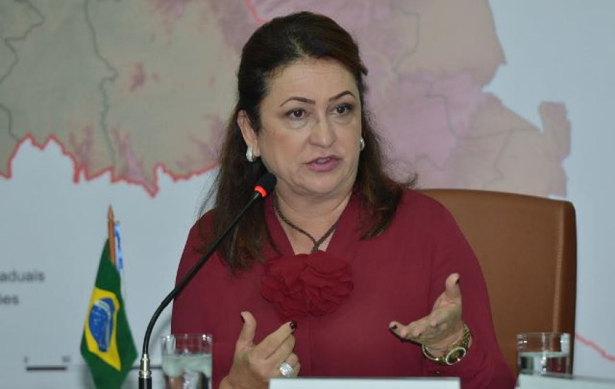 Senadora está na China