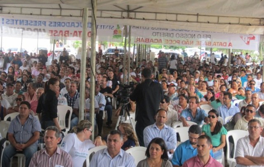 Servidores paralisam atividades nesta quinta