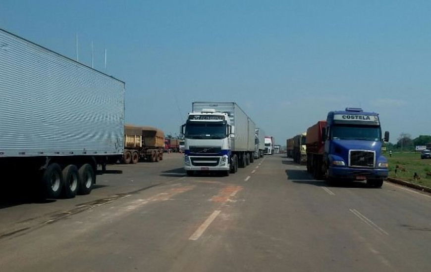 Tráfego volta a fluir, mas com lentidão