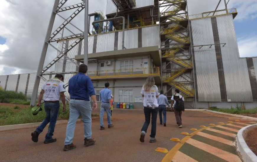 Equipe 8 visita Terminal Integrador de Porto Nacional