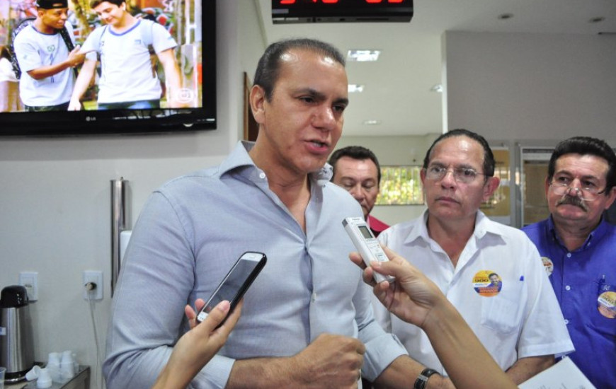 Candidato Ataídes Oliveira