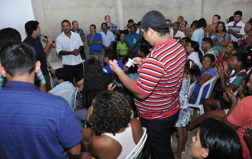 Vereador recebeu todos sem sua casa