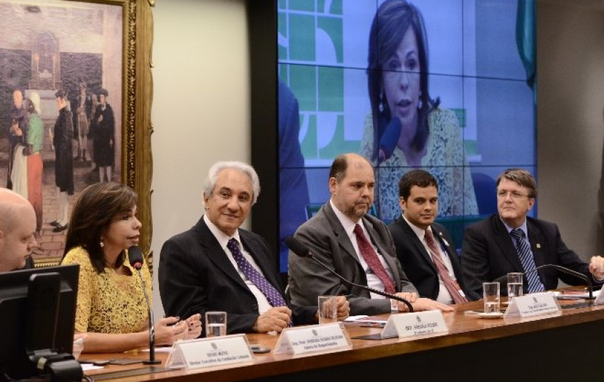 Dorinha lança Plano Nacional da Banda Larga