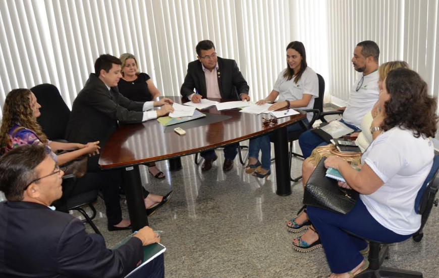 Reunião entre representantes da Câmara e do Observatório Social