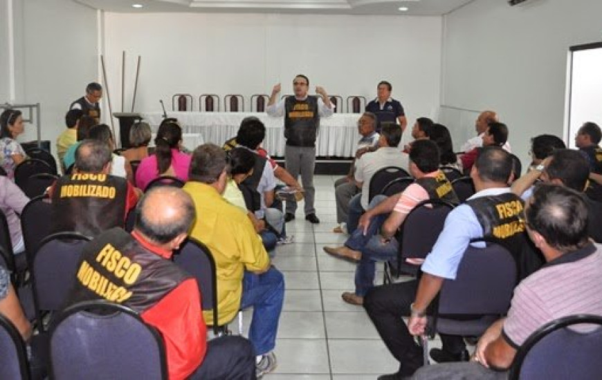 Promoção de auditores fiscais gera polêmica