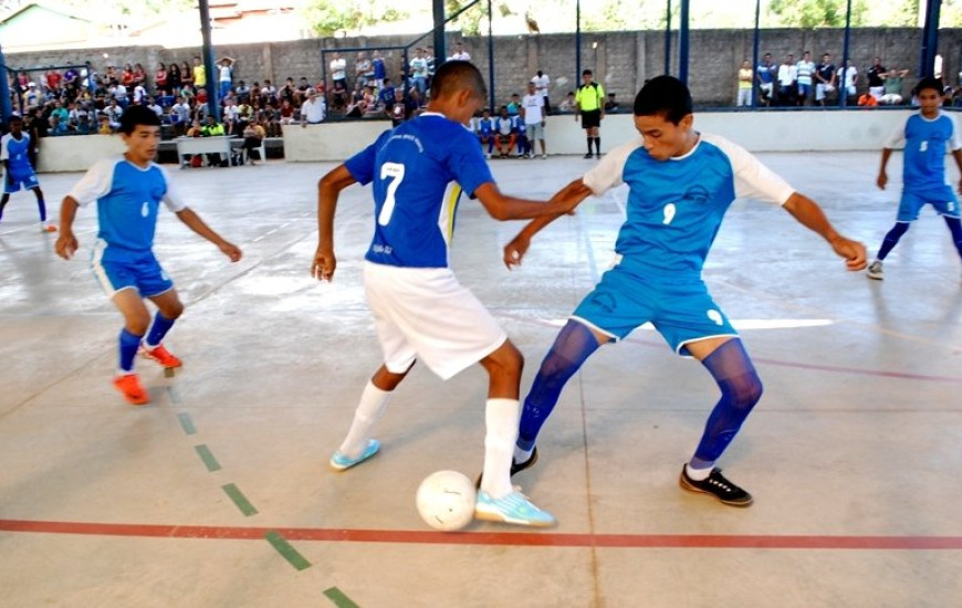 Jets incentiva as práticas esportivas nas escolas