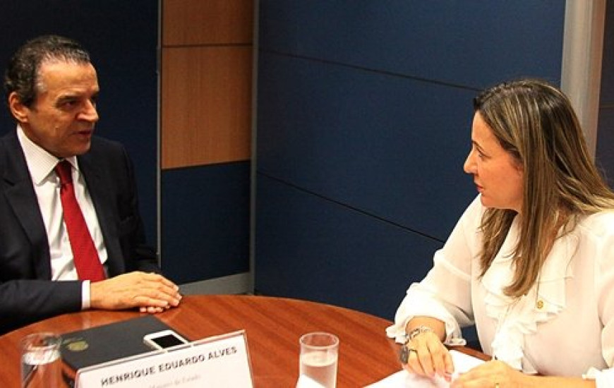 Dulce Miranda em audiência com Ministro do Turismo