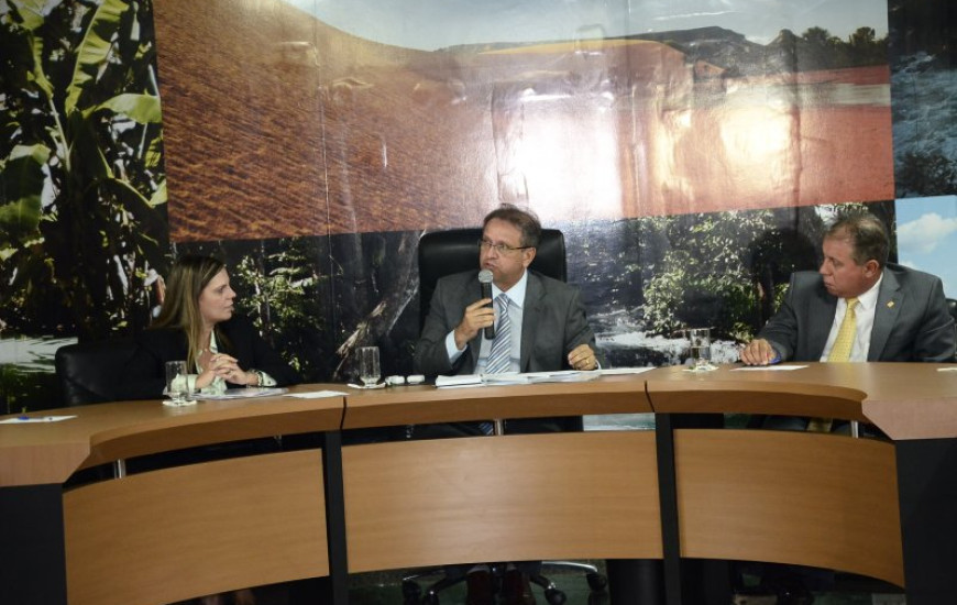 Governo anunciou as medidas em coletiva