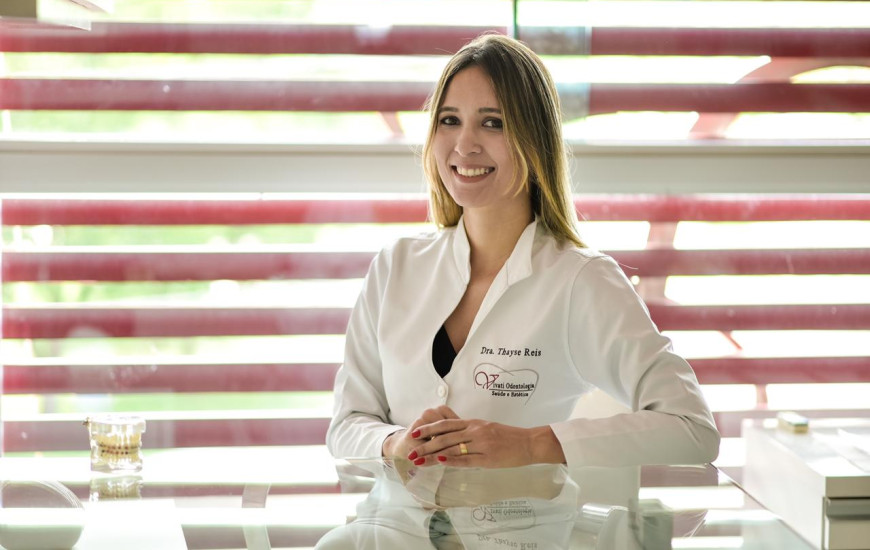 Especialista em tratamento DTM, ortodontista Thayse Reis