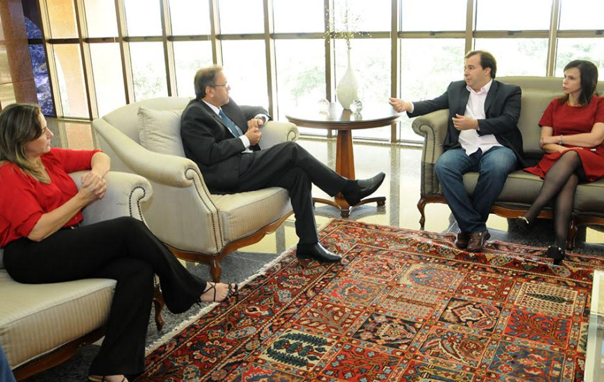 Rodrigo Maia esteve no Palácio Araguaia