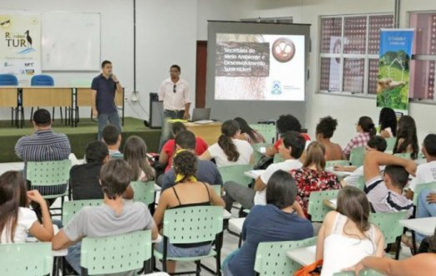 Participantes assinaram Termo em capacitação