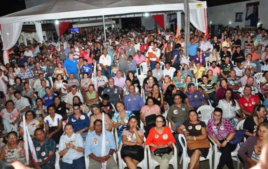 Dulce inaugura comitê de campanha