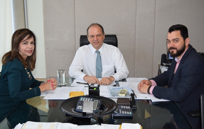 Deputada em audiência com Ricardo Barros