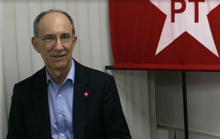 Rui Falcão quer defesa para Lula