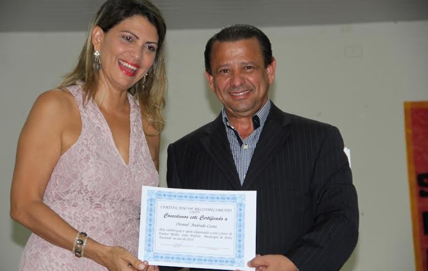 Otoniel é homenageado