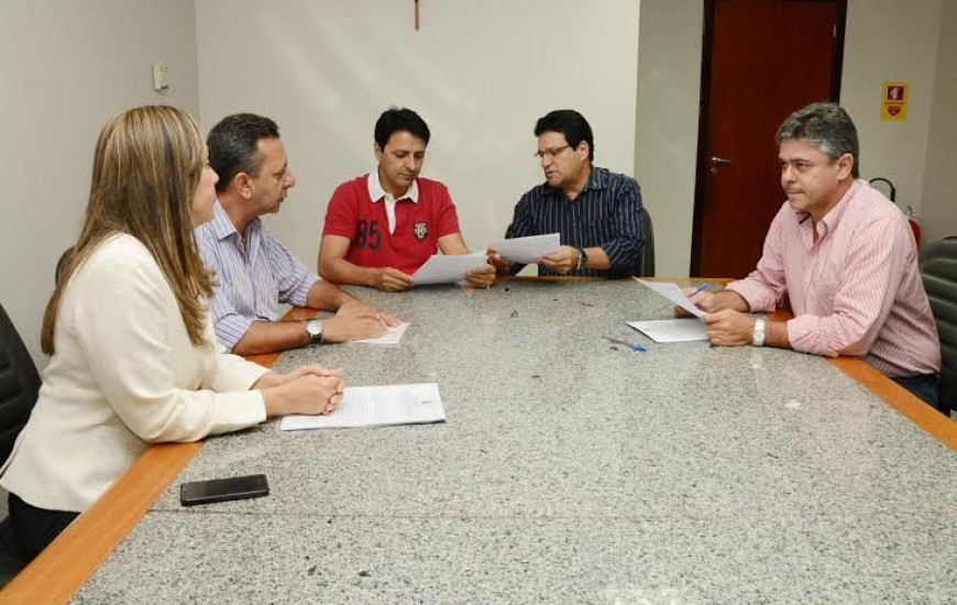 Mesa diretora rejeita pedidos de impugnação