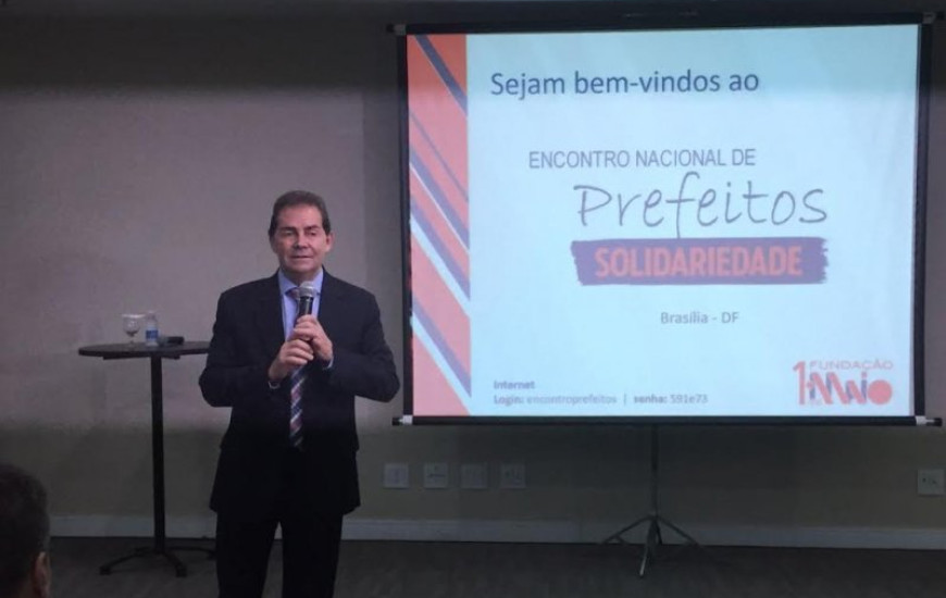 Prefeitos do SD participam de evento em Brasília