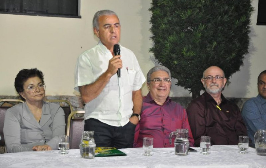 Mourão participa de ato de apoio a Laurez Moreira