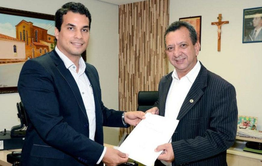 Toinho Andrade recebeu Irajá em seu gabinete na AL