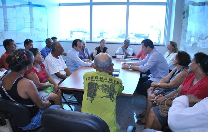 Joaquim Maia em reunião