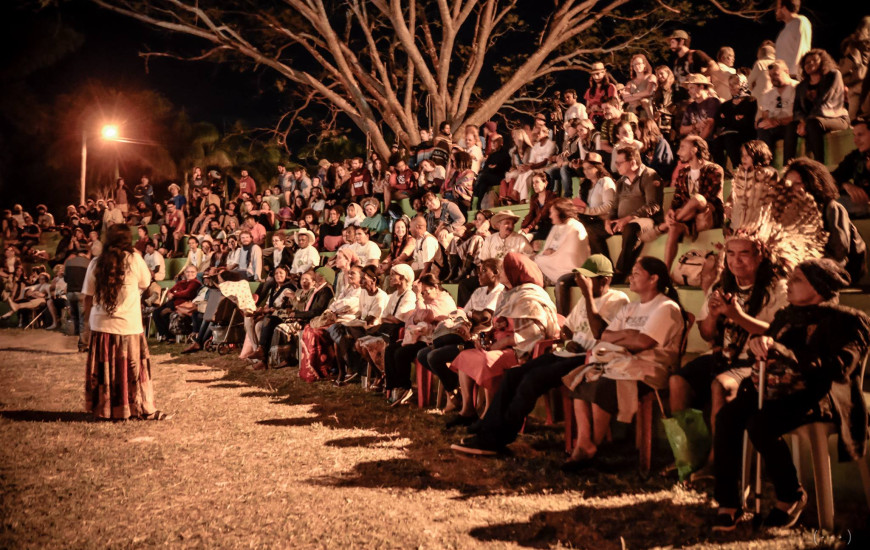 Encontro de Raizeiros, Parteiras, Benzedeiras e Pajés na Chapada dos Veadeiros