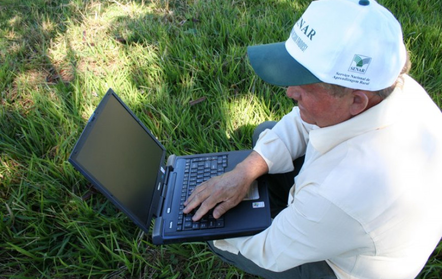 EaD Senar oferece cursos ao homem do campo