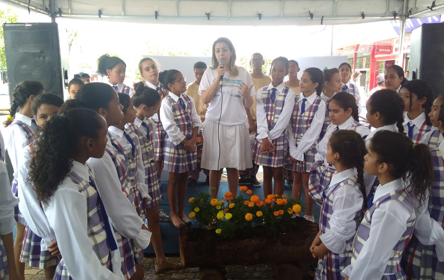 Vice-prefeita Cinthia falou da importância do recurso essencial à vida