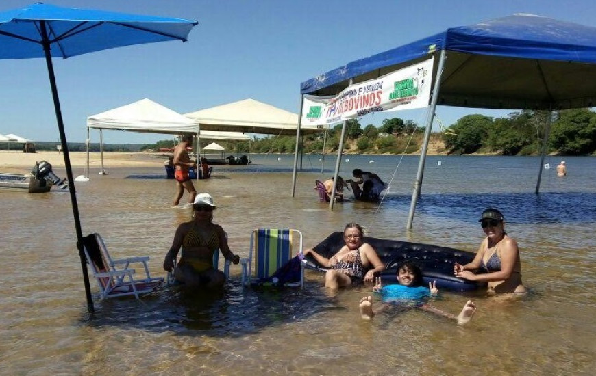 Praia da Raposa, em Tupiratins